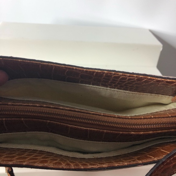 Liz Claiborne Brand New Purse NWOT!! - Picture 12 of 13